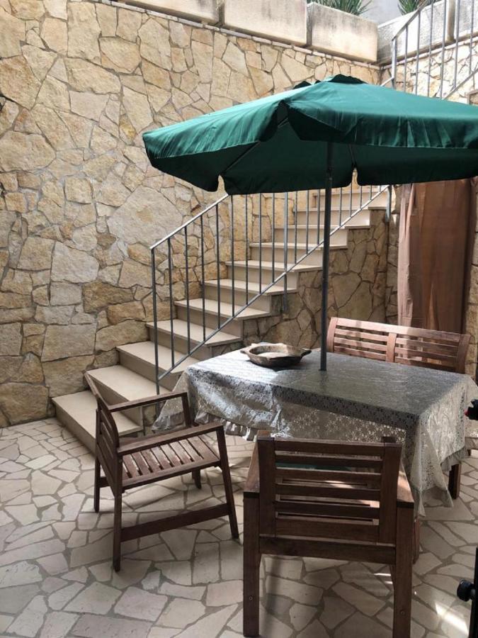 Odegos Mono & Trilo Bed & Breakfast Torre dell'Orso Exterior photo